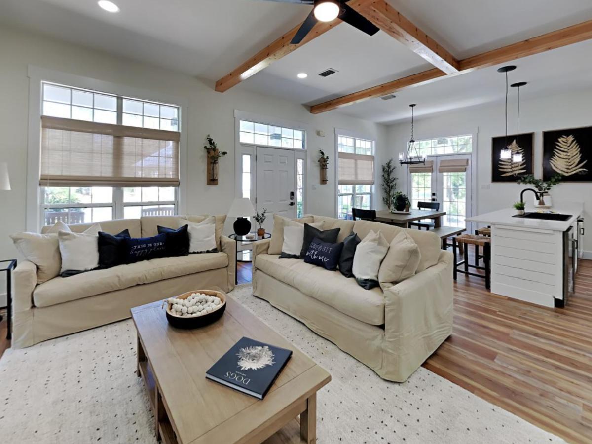 Wood Beach Retreat شاطئ سانتا روزا المظهر الخارجي الصورة
