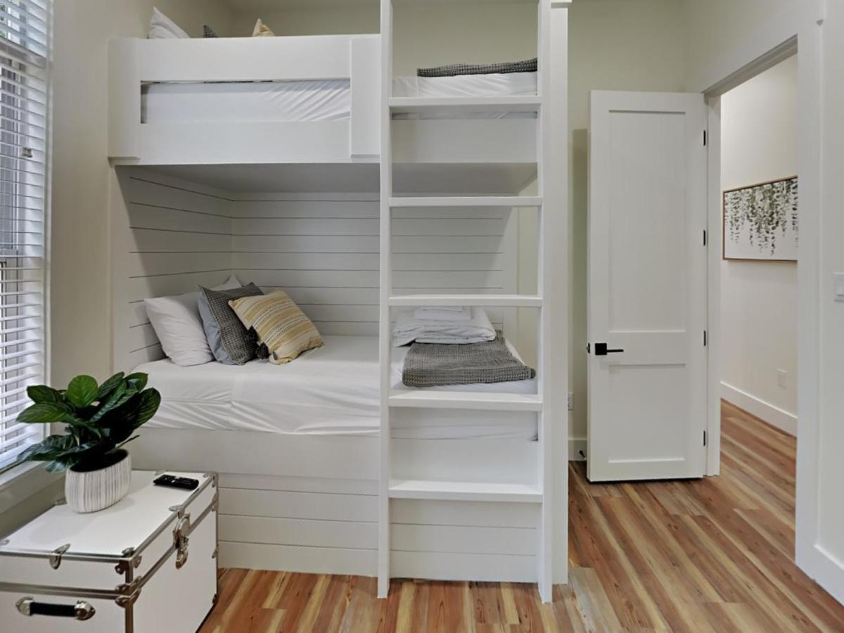 Wood Beach Retreat شاطئ سانتا روزا المظهر الخارجي الصورة